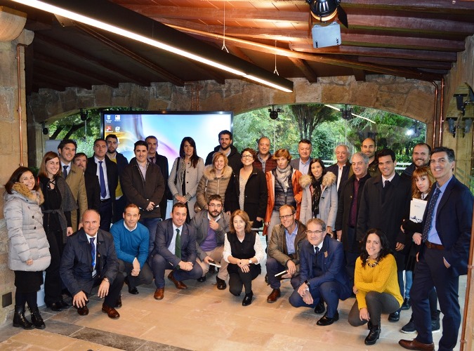 Los participantes en el Top Encuentro Empresarial, en Petronor. Fuente: Petronor.